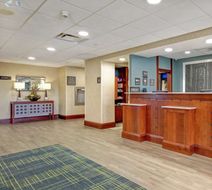 Hampton Inn & Suites by Hilton Guelph Lobby