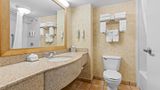 <b>Hampton Inn Guntersville Room</b>. Images powered by <a href="https://iceportal.shijigroup.com/" title="IcePortal" target="_blank">IcePortal</a>.