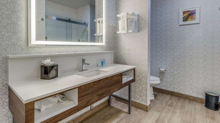 Hampton Inn & Suites Gainesville Room