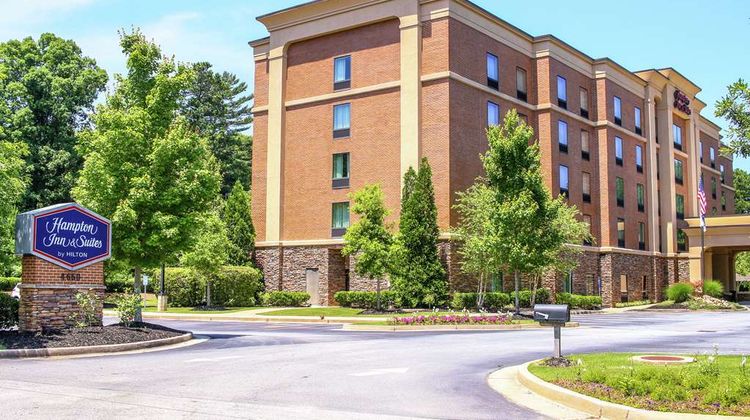 Hampton Inn & Suites Flowery Branch Exterior