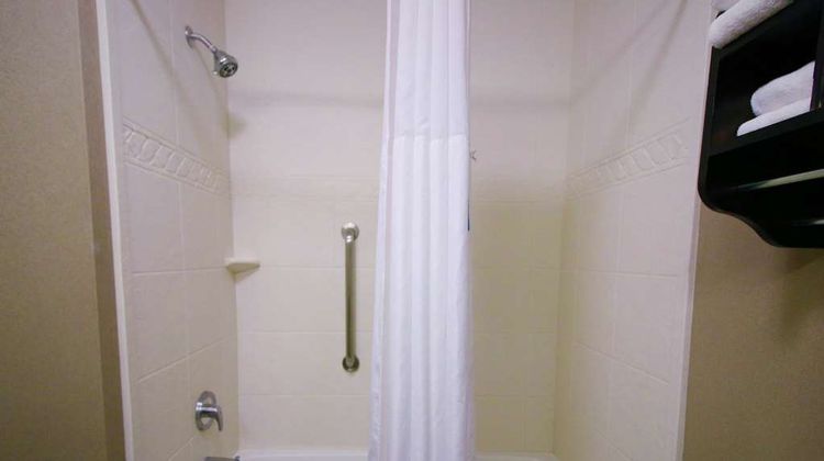 Hampton Inn & Suites Flowery Branch Room