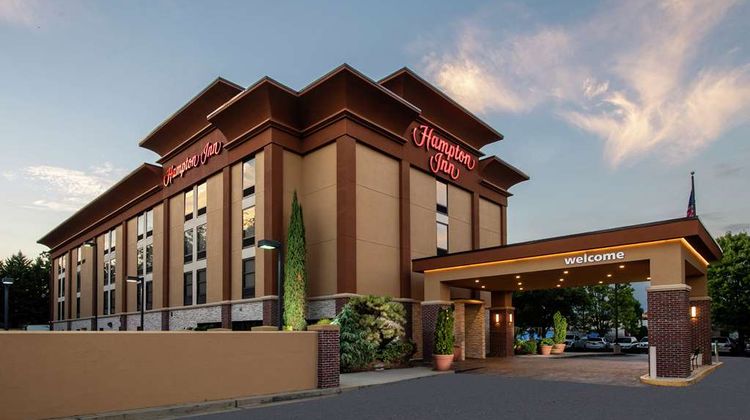 Hampton Inn by Hilton Gainesville Exterior