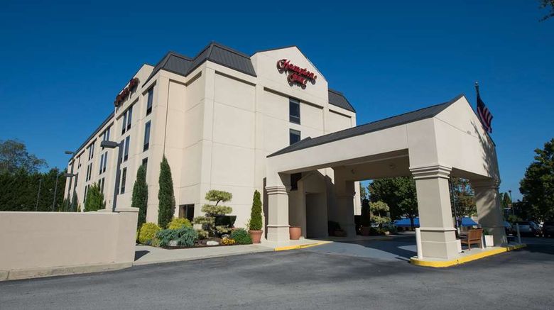 <b>Hampton Inn by Hilton Gainesville Exterior</b>. Images powered by <a href="https://iceportal.shijigroup.com/" title="IcePortal" target="_blank">IcePortal</a>.