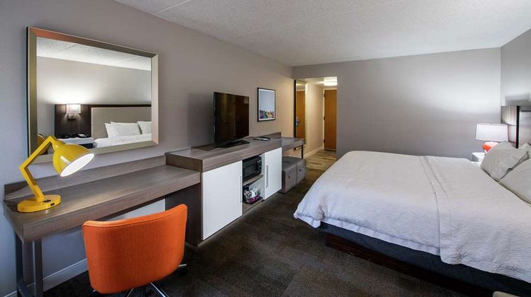 Hampton Inn by Hilton Gainesville Room