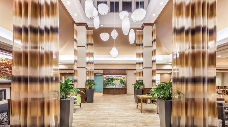 <b>Hilton Garden Inn Gainesville Lobby</b>. Images powered by <a href="https://iceportal.shijigroup.com/" title="IcePortal" target="_blank">IcePortal</a>.