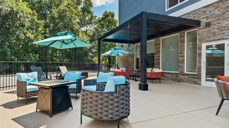 Hilton Garden Inn Gainesville Exterior