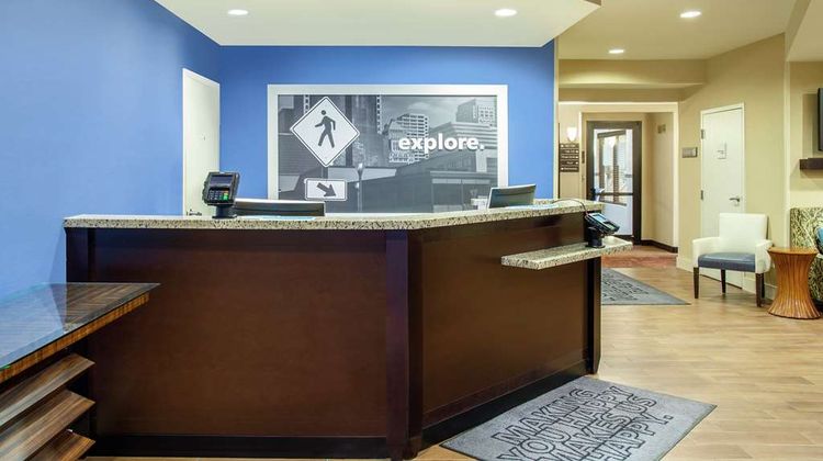 Hampton Inn Merrillville Lobby
