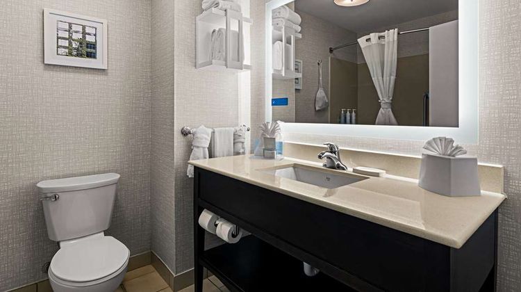 Hampton Inn & Suites Schererville Room