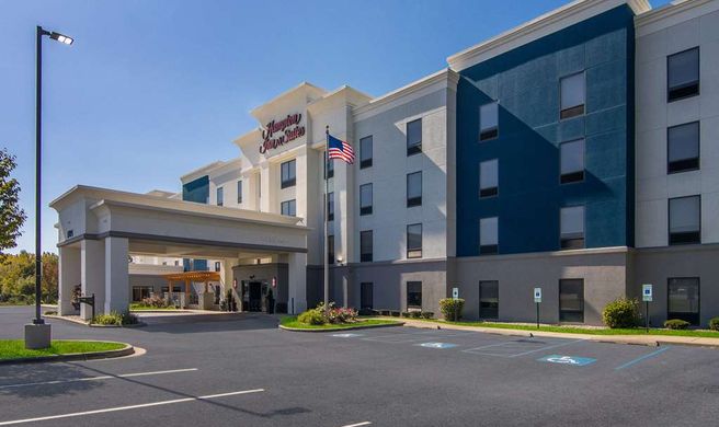Hampton Inn & Suites Schererville Exterior