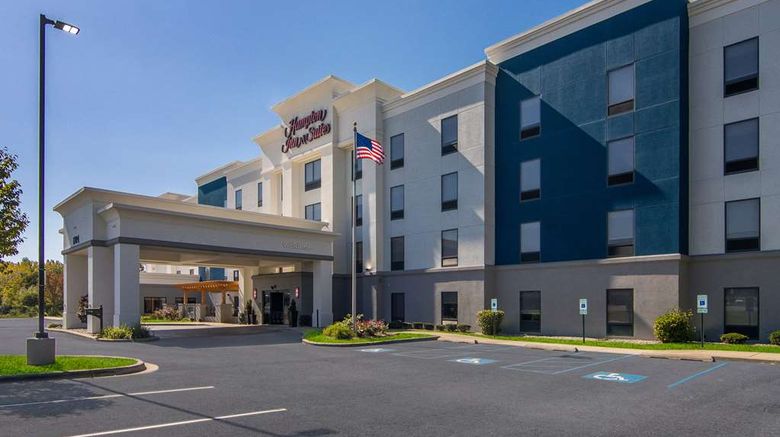 <b>Hampton Inn & Suites Schererville Exterior</b>. Images powered by <a href="https://iceportal.shijigroup.com/" title="IcePortal" target="_blank">IcePortal</a>.