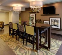 Hampton Inn Harrisburg Lobby