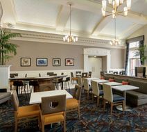 Homewood Suites by Hilton-Harrisburg E Lobby