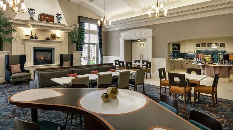 Homewood Suites by Hilton-Harrisburg E Lobby