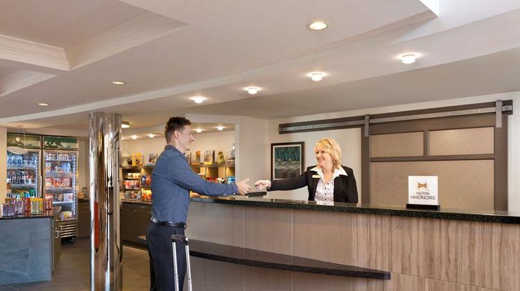 Homewood Suites by Hilton Mechanicsburg Lobby