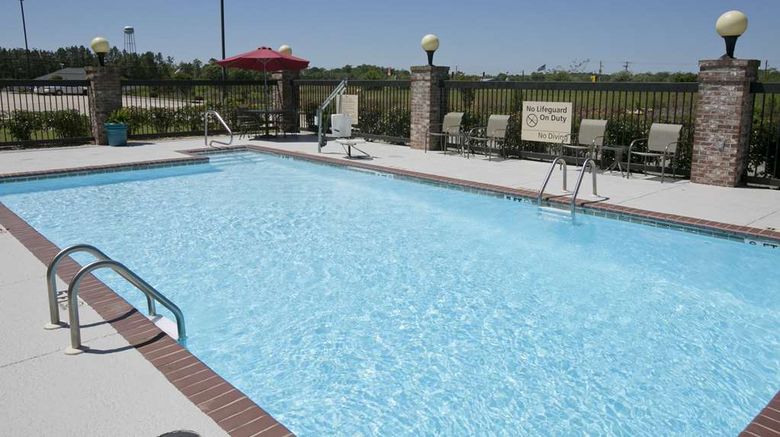 <b>Hampton Inn & Suites Wiggins Pool</b>. Images powered by <a href="https://iceportal.shijigroup.com/" title="IcePortal" target="_blank">IcePortal</a>.