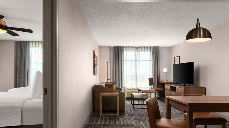 <b>Homewood Suites by Hilton Glastonbury Room</b>. Images powered by <a href="https://iceportal.shijigroup.com/" title="IcePortal" target="_blank">IcePortal</a>.