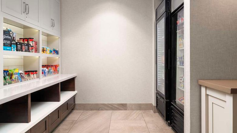 <b>Homewood Suites by Hilton Glastonbury Restaurant</b>. Images powered by <a href="https://iceportal.shijigroup.com/" title="IcePortal" target="_blank">IcePortal</a>.
