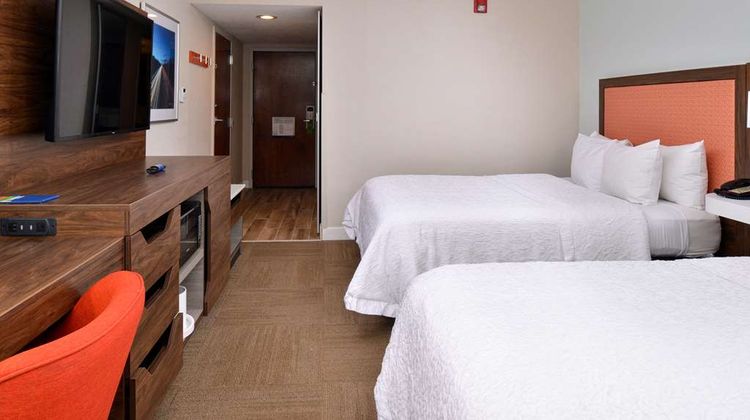 Hampton Inn Henderson I-85 Room