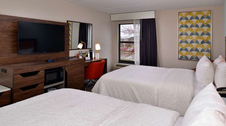 Hampton Inn Henderson I-85 Room