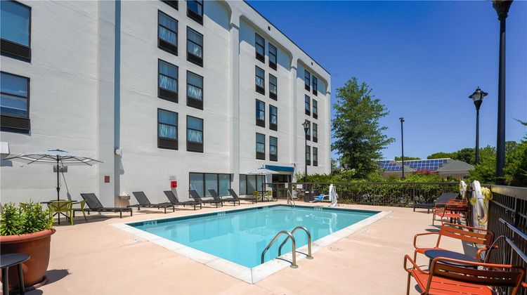 Hampton Inn Henderson I-85 Pool