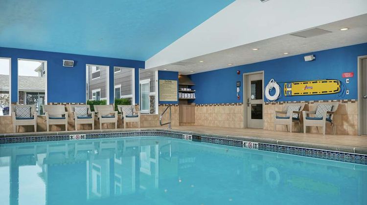 Hampton Inn Helena Pool