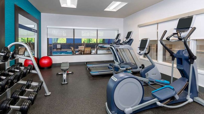 <b>Hampton Inn & Suites Hartford/Farmington Health</b>. Images powered by <a href="https://iceportal.shijigroup.com/" title="IcePortal" target="_blank">IcePortal</a>.