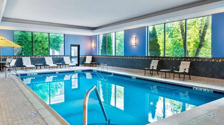 Hampton Inn & Suites Hartford/Farmington Pool
