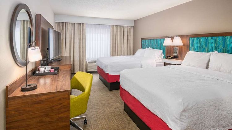 Hampton Inn & Suites Manchester Room