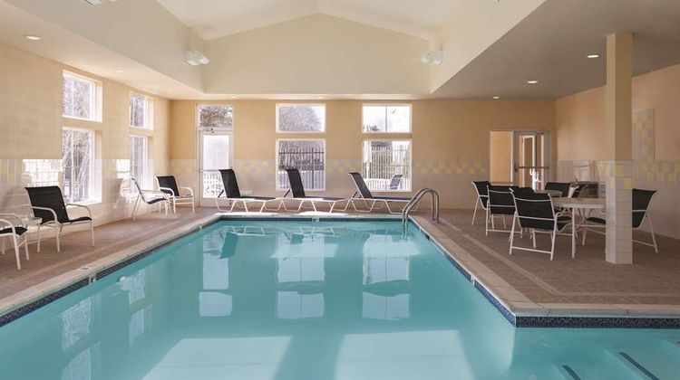 Hampton Inn & Suites Mystic Pool