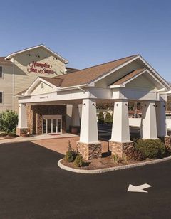 Hampton Inn & Suites Mystic