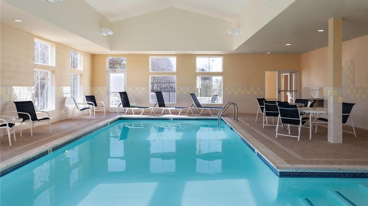 Hampton Inn & Suites Mystic Pool