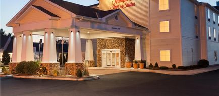 Hampton Inn & Suites Mystic Exterior