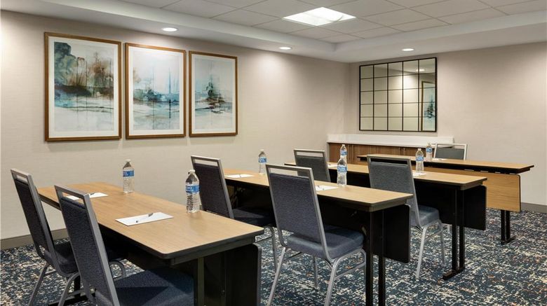 <b>Hampton Inn Hagerstown Meeting</b>. Images powered by <a href="https://iceportal.shijigroup.com/" title="IcePortal" target="_blank">IcePortal</a>.