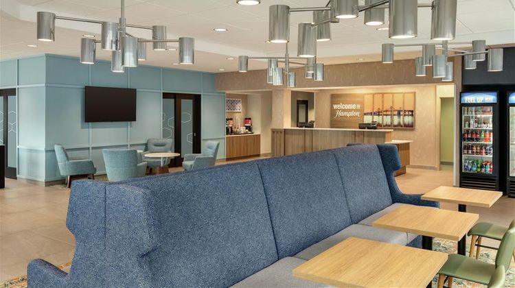 Hampton Inn Hagerstown Lobby