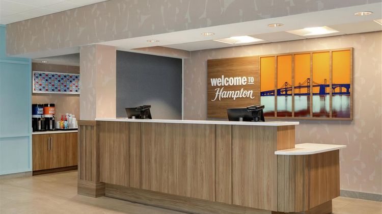 Hampton Inn Hagerstown Lobby