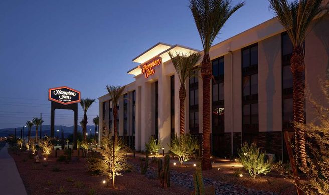 Hampton Inn Lake Havasu City Exterior