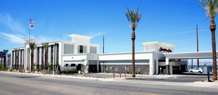 Hampton Inn Lake Havasu City Exterior