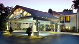<b>Hampton Inn Hilton Head Exterior</b>. Images powered by <a href="https://iceportal.shijigroup.com/" title="IcePortal" target="_blank">IcePortal</a>.