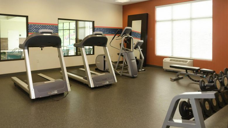 <b>Hampton Inn Health</b>. Images powered by <a href="https://iceportal.shijigroup.com/" title="IcePortal" target="_blank">IcePortal</a>.