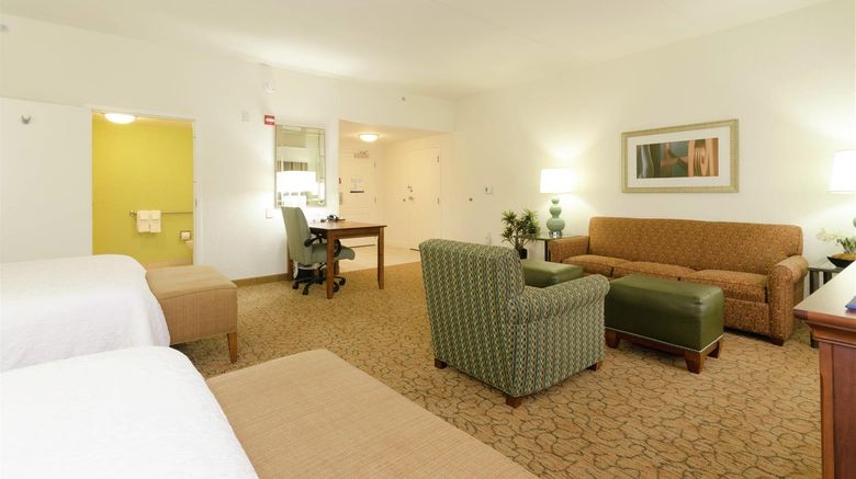 <b>Hampton Inn Room</b>. Images powered by <a href="https://iceportal.shijigroup.com/" title="IcePortal" target="_blank">IcePortal</a>.