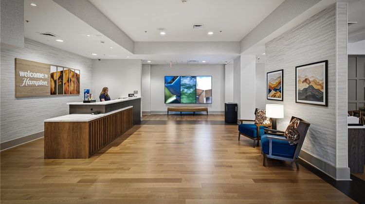 Hampton Inn Lobby