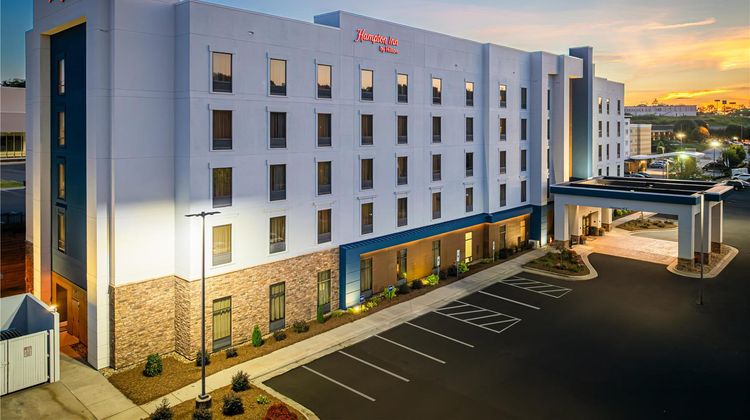 Hampton Inn Exterior