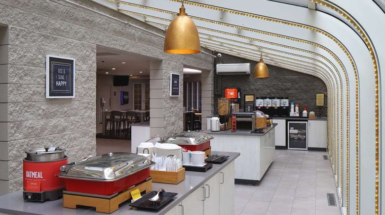<b>Hampton Inn Holland Restaurant</b>. Images powered by <a href="https://iceportal.shijigroup.com/" title="IcePortal" target="_blank">IcePortal</a>.