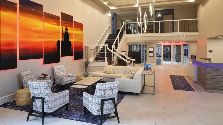 <b>Hampton Inn Holland Lobby</b>. Images powered by <a href="https://iceportal.shijigroup.com/" title="IcePortal" target="_blank">IcePortal</a>.