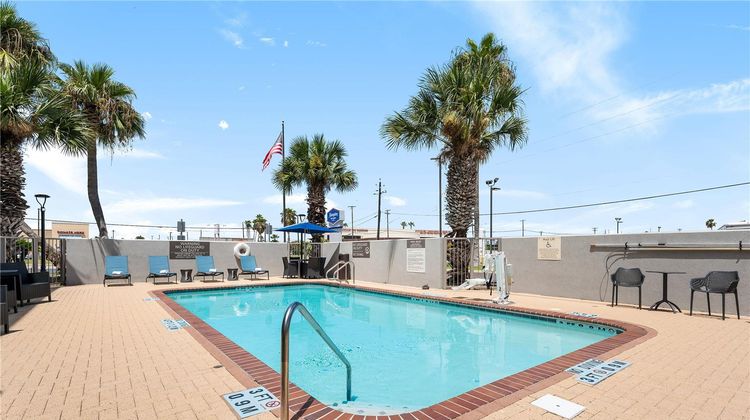 Hampton Inn & Suites Harlingen Pool