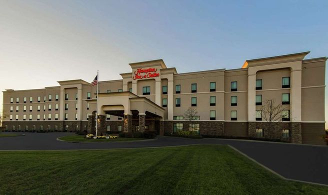 Hampton Inn/Stes Wheeling-The Highlands Exterior