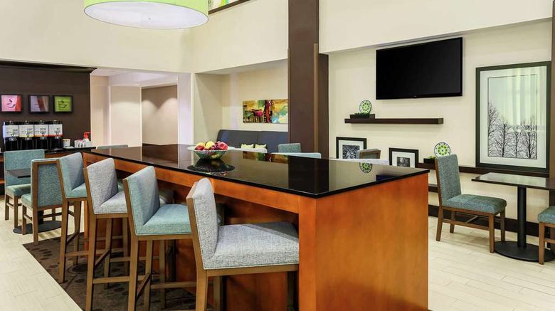 <b>Hampton Inn/Stes Wheeling-The Highlands Lobby</b>. Images powered by <a href="https://iceportal.shijigroup.com/" title="IcePortal" target="_blank">IcePortal</a>.