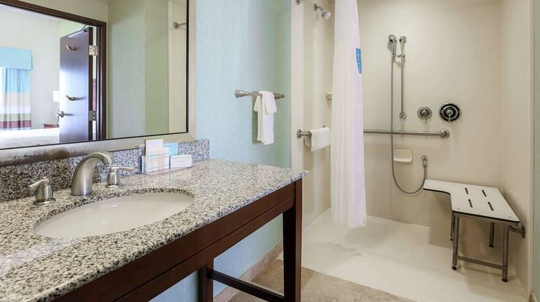 <b>Hampton Inn/Stes Wheeling-The Highlands Room</b>. Images powered by <a href="https://iceportal.shijigroup.com/" title="IcePortal" target="_blank">IcePortal</a>.