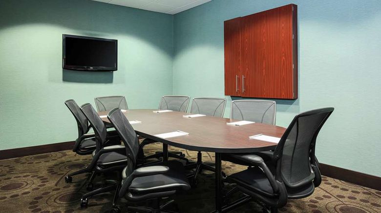 <b>Hampton Inn/Stes Wheeling-The Highlands Meeting</b>. Images powered by <a href="https://iceportal.shijigroup.com/" title="IcePortal" target="_blank">IcePortal</a>.
