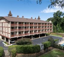 Hampton Inn Helen on the River Exterior